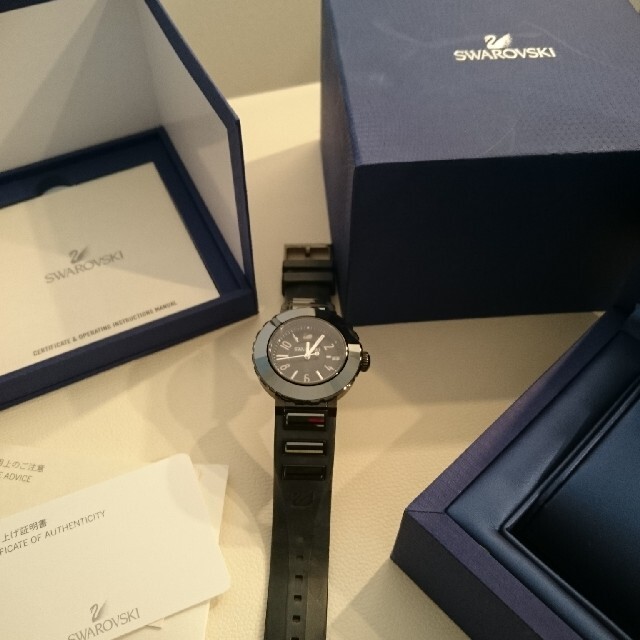SWAROVSKI(スワロフスキー)の美品！スワロフスキー時計 スポーツタイプ レディースのファッション小物(腕時計)の商品写真