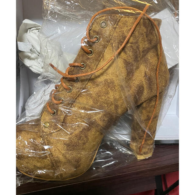 ブラウン　ブーツ　ヒール レディースの靴/シューズ(ブーツ)の商品写真