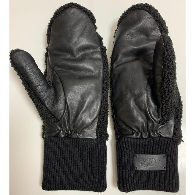 UGG(アグ)の【UGG】アグ　FAUX SHERPA MITTEN ミトン 手袋 レディースのファッション小物(手袋)の商品写真