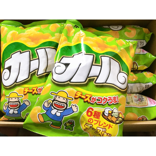 明治(メイジ)の明治製菓 カール 西日本限定 チーズあじ 64g×3袋 食品/飲料/酒の食品(菓子/デザート)の商品写真