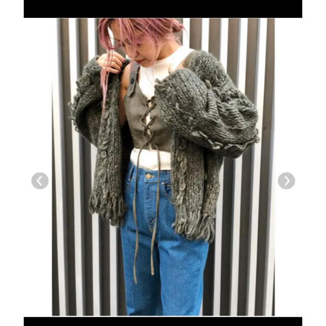 Ameri VINTAGE(アメリヴィンテージ)のSOLOV RING FRINGE CARDIGAN フリンジ　カーデ レディースのトップス(カーディガン)の商品写真