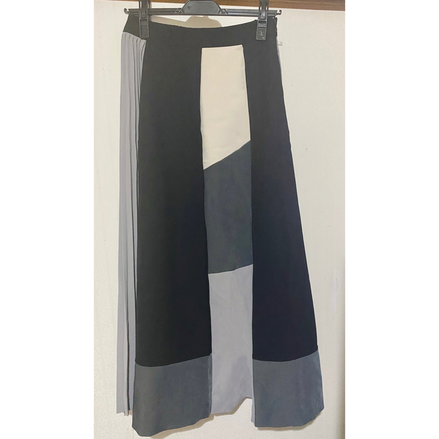 Ameri VINTAGE(アメリヴィンテージ)のAmeri vintageCOLOR SCHEME SK Mサイズ レディースのスカート(ロングスカート)の商品写真