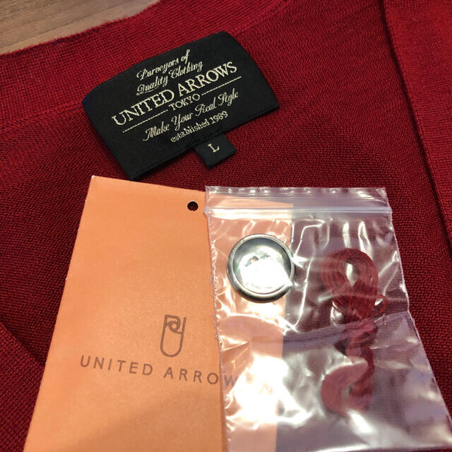 UNITED ARROWS(ユナイテッドアローズ)のユナイテッドアローズ　ニットカーディガン　バーガンディーL メンズのトップス(カーディガン)の商品写真