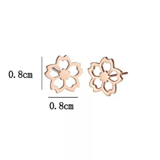 桜のピアスゴールド レディースのアクセサリー(ピアス)の商品写真