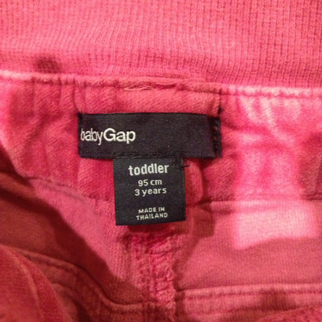 GAP(ギャップ)のピンクのイルカ様専用ページ レディースのパンツ(カジュアルパンツ)の商品写真