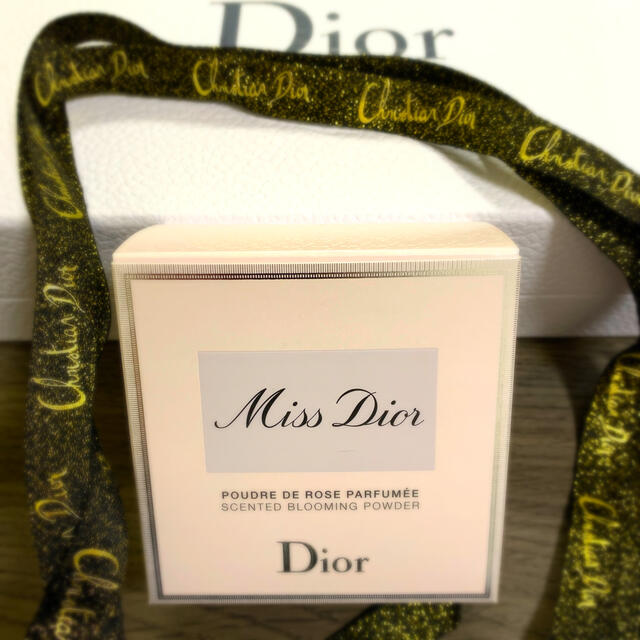 Dior(ディオール)の(限定値下げ)DIOR  ミスディオール ブルーミング ボディパウダー 新品 コスメ/美容のボディケア(ボディパウダー)の商品写真