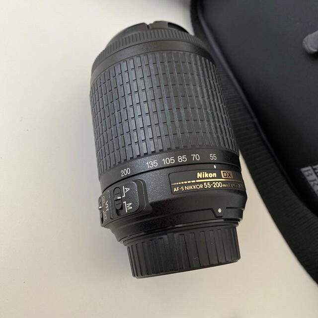 【再値下げしました】Nikon 一眼レフカメラ&望遠レンズ(ショルダーバック付) 【再値下げしました】Nikon 一眼レフカメラ&望遠レンズ(ショルダーバック付)