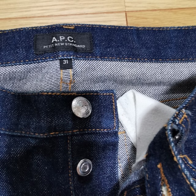 A.P.C(アーペーセー)のAPC　アーペーセー　プチニュースタンダード　w31 メンズのパンツ(デニム/ジーンズ)の商品写真