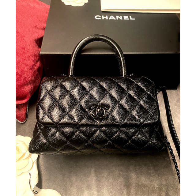 CHANEL(シャネル)の【my様専用】銀座本店購入　ココハンドル　限定オールブラック レディースのバッグ(ショルダーバッグ)の商品写真