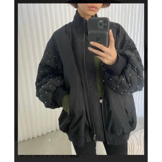 アメリヴィンテージ(Ameri VINTAGE)の新品タグ有り AMERI DALMA SLEEVE STUDS MA1  黒(ブルゾン)