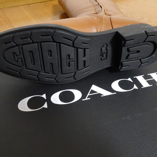 COACH(コーチ)の新品　COACH ロングブーツ レディースの靴/シューズ(ブーツ)の商品写真