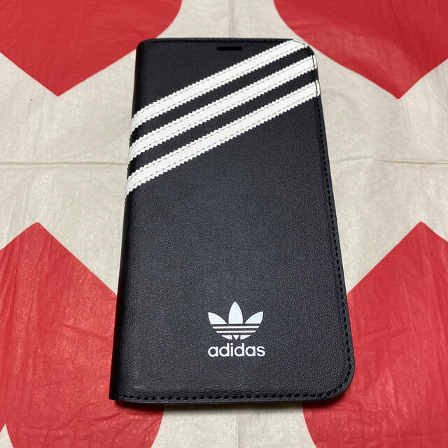 adidas(アディダス)の🟣【iPhone 12 Pro MAX】adidas 手帳ケース スマホ/家電/カメラのスマホアクセサリー(iPhoneケース)の商品写真