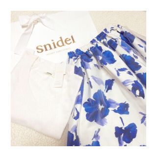 スナイデル(SNIDEL)のsnidel♡フラワーチュールスカート(ミニスカート)