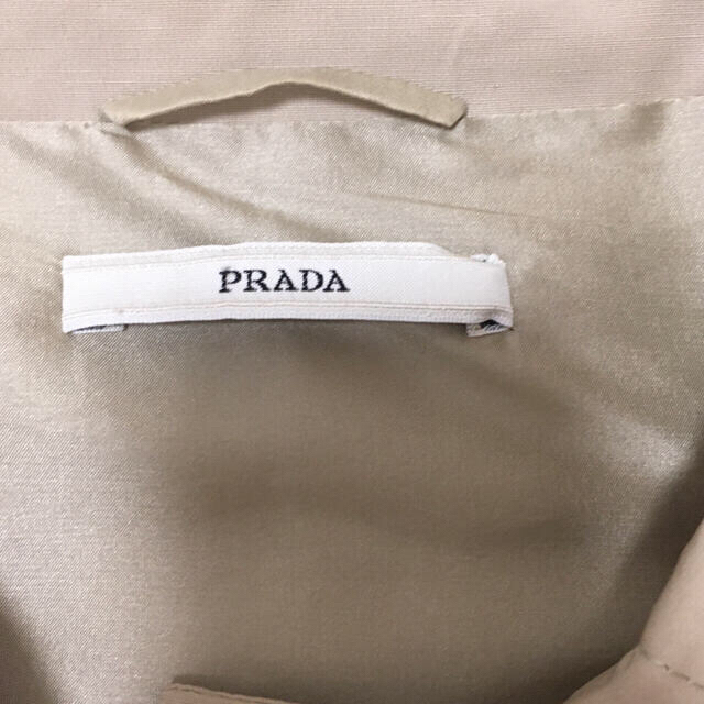 PRADA(プラダ)のPRADA トレンチコート レディースのジャケット/アウター(トレンチコート)の商品写真