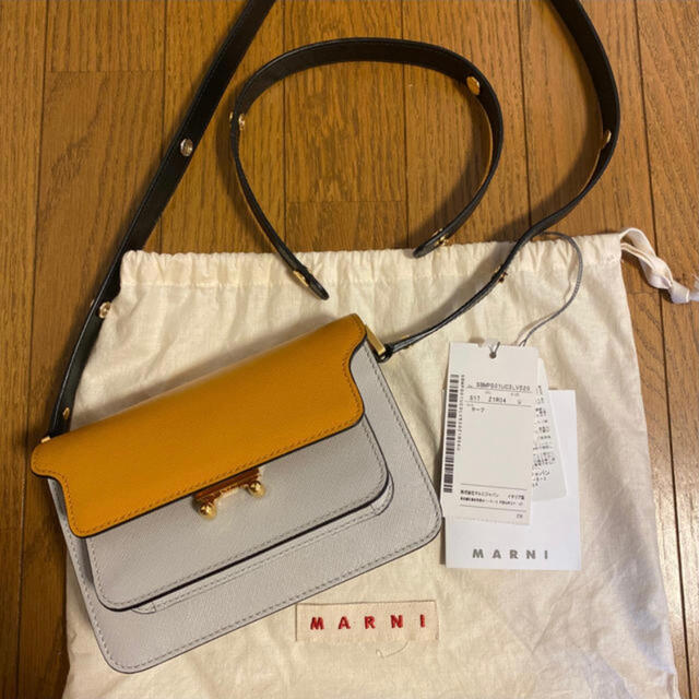 休日限定 Marni - トランク trunk 【美品】MARNI ショルダーバッグ