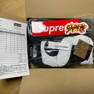 シュプリーム(Supreme)のSupreme North Face S Logo Nuptse Mitts(手袋)