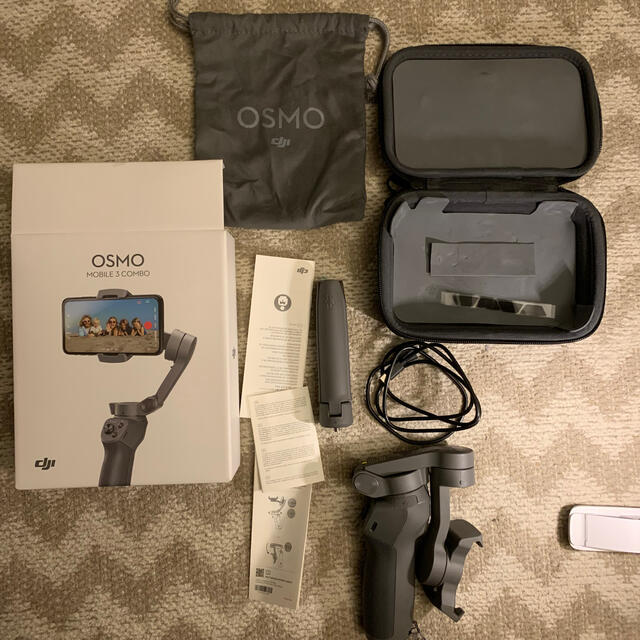 DJI OSMO MOBILE 3 COMBO スマホ/家電/カメラのスマホアクセサリー(自撮り棒)の商品写真