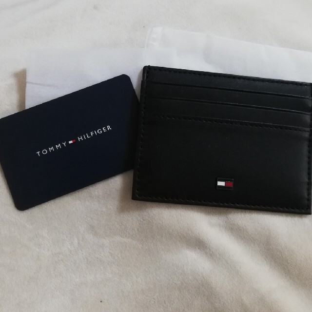 TOMMY HILFIGER(トミーヒルフィガー)の（新品）TOMMY HILFIGERカードケース メンズのファッション小物(名刺入れ/定期入れ)の商品写真