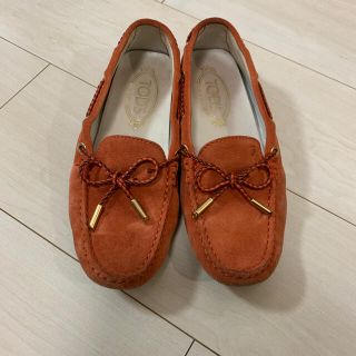 トッズ(TOD'S)のトッズ35フラットシューズ　ドライビングシューズ モカシン(スリッポン/モカシン)