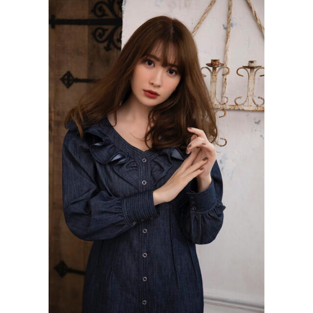 AKB48(エーケービーフォーティーエイト)のherlipto Denim Effect Ruffled Dress  レディースのワンピース(ロングワンピース/マキシワンピース)の商品写真