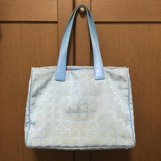 シャネル(CHANEL)の❤︎ニュートラベルライン ❤︎(ショルダーバッグ)