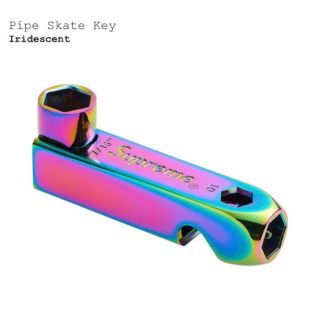 シュプリーム(Supreme)のSupreme Pipe Skate Key Iridescent 新品(スケートボード)