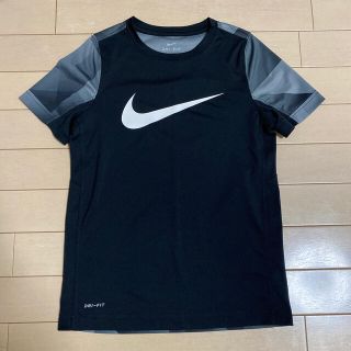 ナイキ(NIKE)の【140cm】ナイキ☆上下セット(Tシャツ/カットソー)