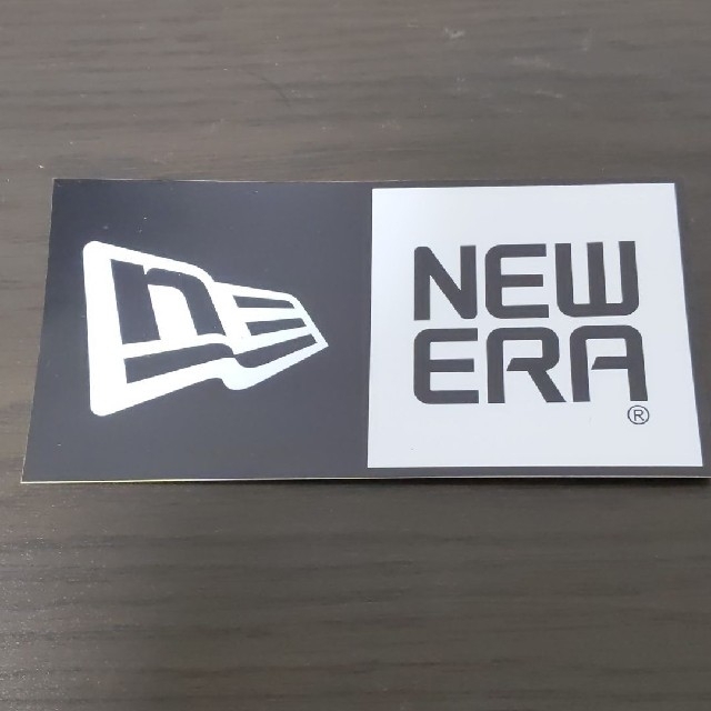 NEW ERA(ニューエラー)の(縦6.5cm横13cm)newera ステッカー スポーツ/アウトドアのスポーツ/アウトドア その他(その他)の商品写真