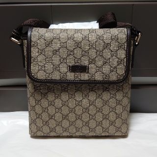 グッチ 斜めがけバッグの通販 100点以上 | Gucciを買うならラクマ