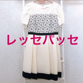 レッセパッセ(LAISSE PASSE)の【美品】LAISSE PASSE♡フラワー ウール ワンピース(ひざ丈ワンピース)