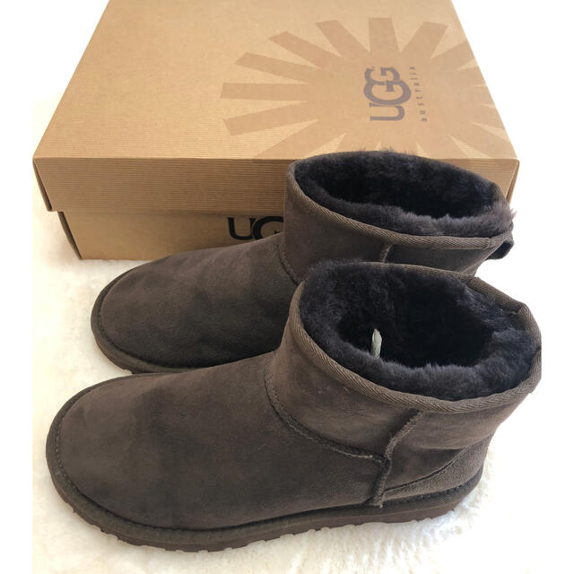 UGG クラシックミニ　チョコ　25cm