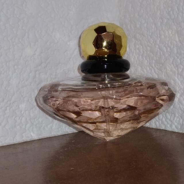BABYDOLL(ベビードール)のイブサンローラン　ベビードールオードトワレ３０mlフランス製 コスメ/美容の香水(香水(女性用))の商品写真
