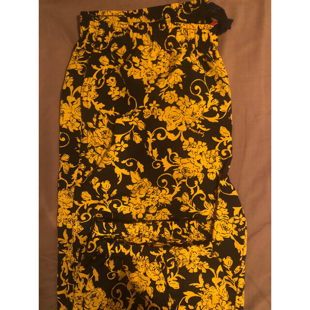 Supreme Warm Up Pant Black Flower S