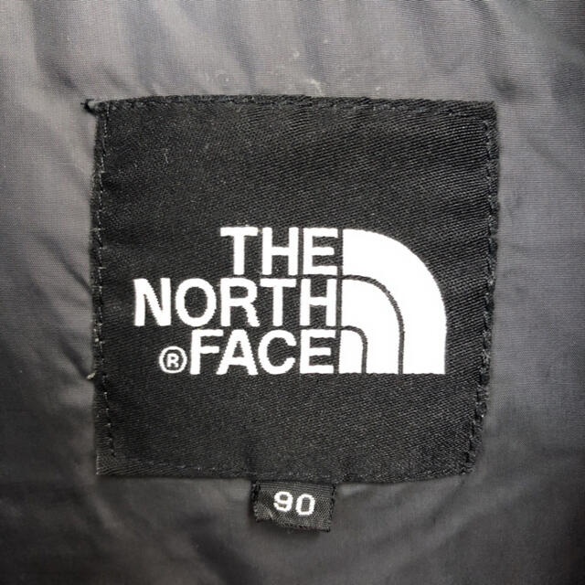 THE NORTH FACE(ザノースフェイス)のノースフェイス　700フィル　ダウンベスト　チャコールグレー　レッド メンズのジャケット/アウター(ダウンベスト)の商品写真
