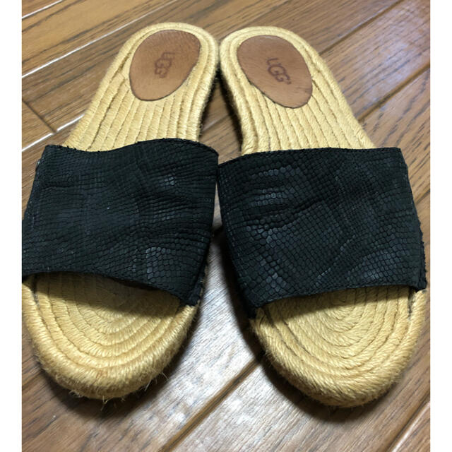 UGG(アグ)のアグ UGG レディースの靴/シューズ(サンダル)の商品写真