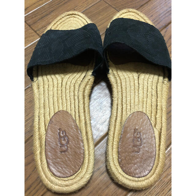 UGG(アグ)のアグ UGG レディースの靴/シューズ(サンダル)の商品写真