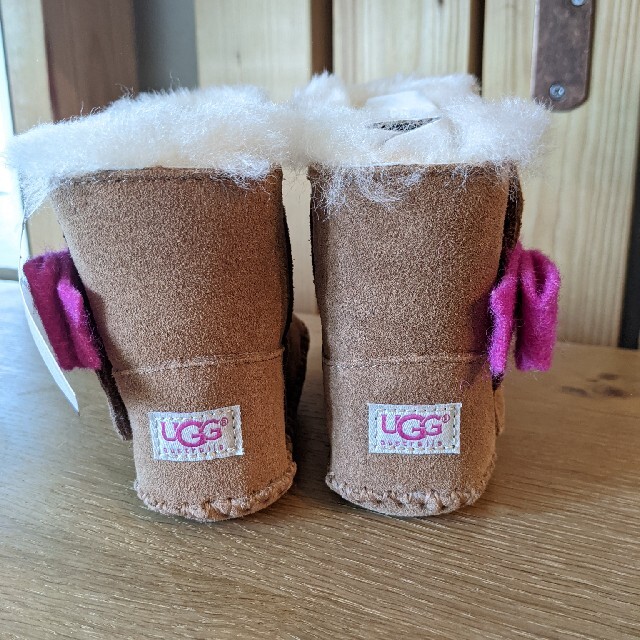 UGG(アグ)のUGG ベビーブーツ 新品 キッズ/ベビー/マタニティのベビー靴/シューズ(~14cm)(ブーツ)の商品写真