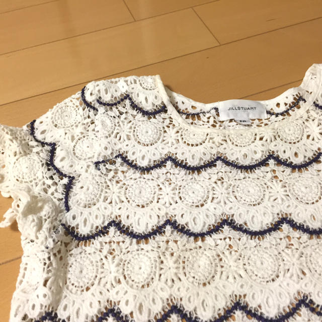 JILL by JILLSTUART(ジルバイジルスチュアート)のJILLbyJILL総レーストップス レディースのトップス(Tシャツ(半袖/袖なし))の商品写真