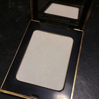 イヴサンローランボーテ(Yves Saint Laurent Beaute)のこいこい様専用♡ラディアントコンパクトパウダーNo.20(フェイスパウダー)