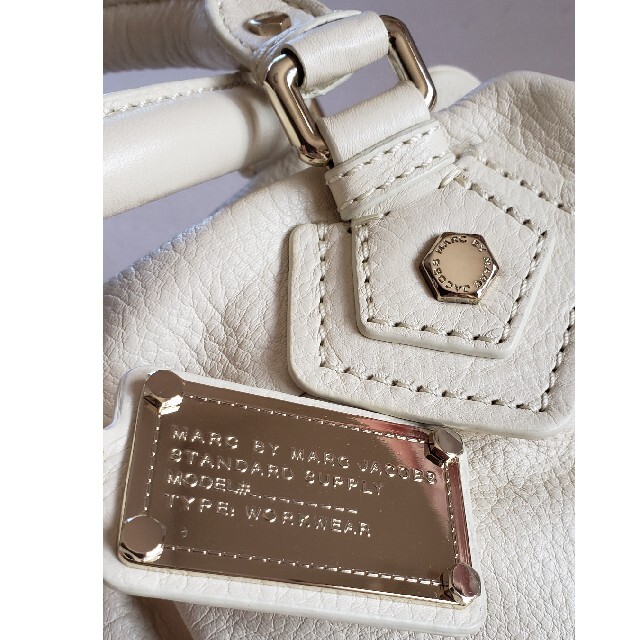 MARC BY MARC JACOBS(マークバイマークジェイコブス)の【新品タグ付き】MARC BY MARC JACOBSレザーバッグ レディースのバッグ(ショルダーバッグ)の商品写真