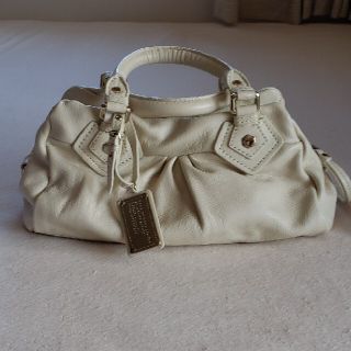 マークバイマークジェイコブス(MARC BY MARC JACOBS)の【新品タグ付き】MARC BY MARC JACOBSレザーバッグ(ショルダーバッグ)