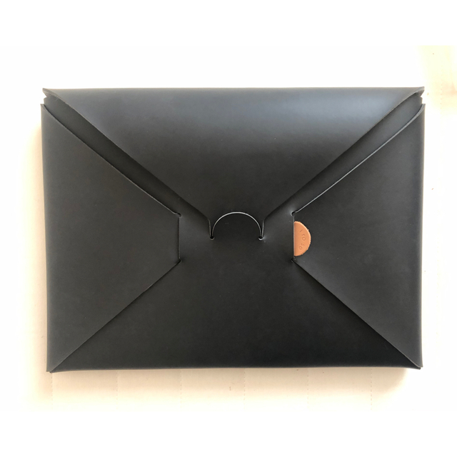 i ro se(イロセ)のirose seamless clutch bag-S black  レディースのバッグ(クラッチバッグ)の商品写真