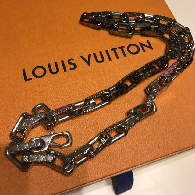 LOUIS VUITTON(ルイヴィトン)のLOUIS VUITTON コリエ・チェーン モノグラム レインボー メンズのアクセサリー(ネックレス)の商品写真