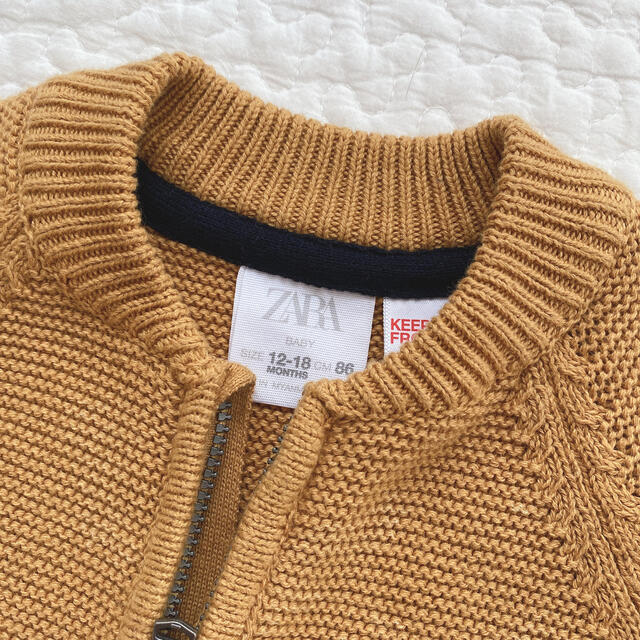 ZARA KIDS(ザラキッズ)の【最終お値下げ】zara baby ニット パーカー カーディガン 86cm キッズ/ベビー/マタニティのベビー服(~85cm)(カーディガン/ボレロ)の商品写真