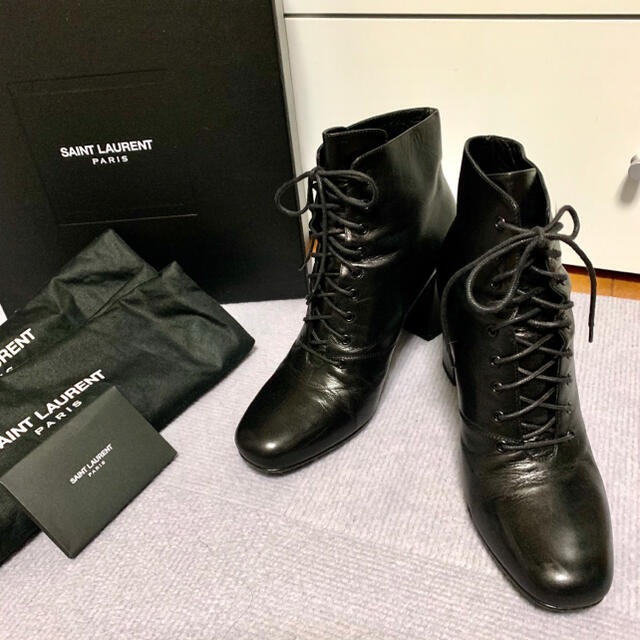 Saint Laurent(サンローラン)の超美品☆サンローラン☆美アンクル編み上げブーツ☆38ブラック レディースの靴/シューズ(ブーツ)の商品写真