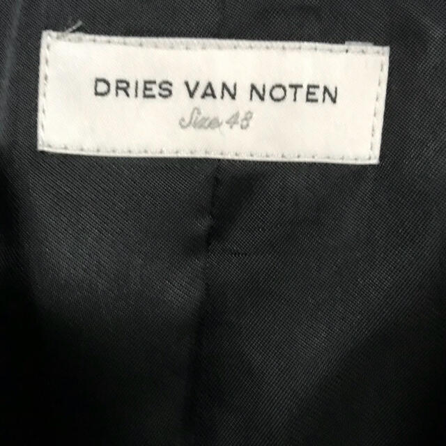 DRIES VAN NOTEN(ドリスヴァンノッテン)のDRIES VAN NOTEN ジャケット メンズのジャケット/アウター(テーラードジャケット)の商品写真