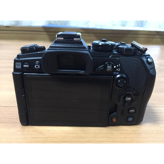 OLYMPUS(オリンパス)のオリンパス OM-D E-M1 Mark Ⅲ ボディ スマホ/家電/カメラのカメラ(ミラーレス一眼)の商品写真