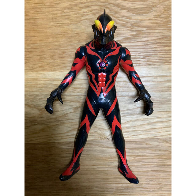 ウルトラマン　ベリアル　D