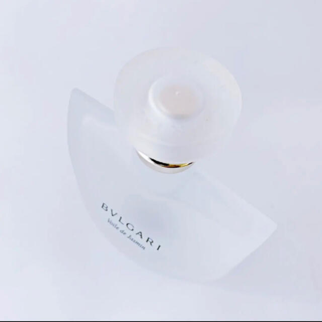 BVLGARI(ブルガリ)の⭐️ほぼ未使用品⭐️ブルガリ ジャスミンヴェール EDT SP 50ml コスメ/美容の香水(香水(女性用))の商品写真