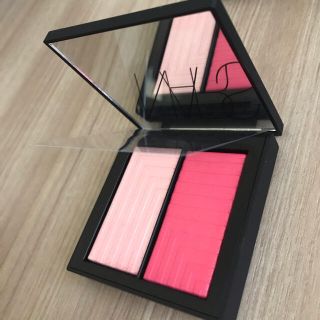 ナーズ(NARS)のお値下げ！　新品未使用！NARSチーク　デュアルインテンシティーブラッシュ(チーク)